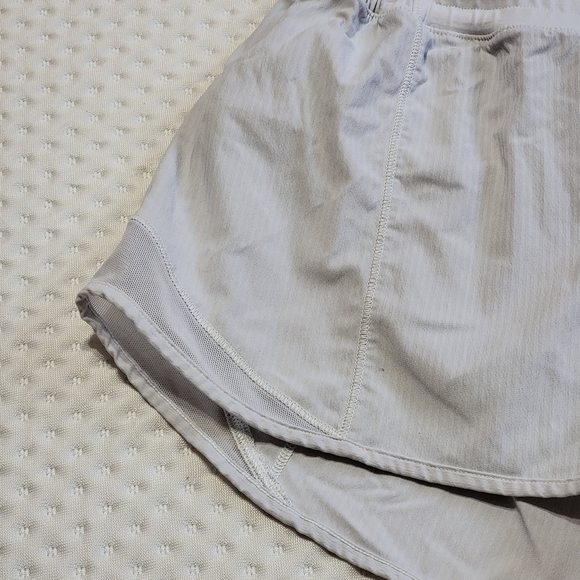 Lululemon Icy Grey shorts with mesh on sides - Picture 3 of 7